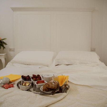 B&B L'Orizzonte Crotone Buitenkant foto