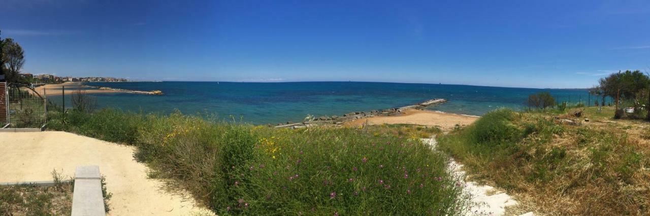 B&B L'Orizzonte Crotone Buitenkant foto
